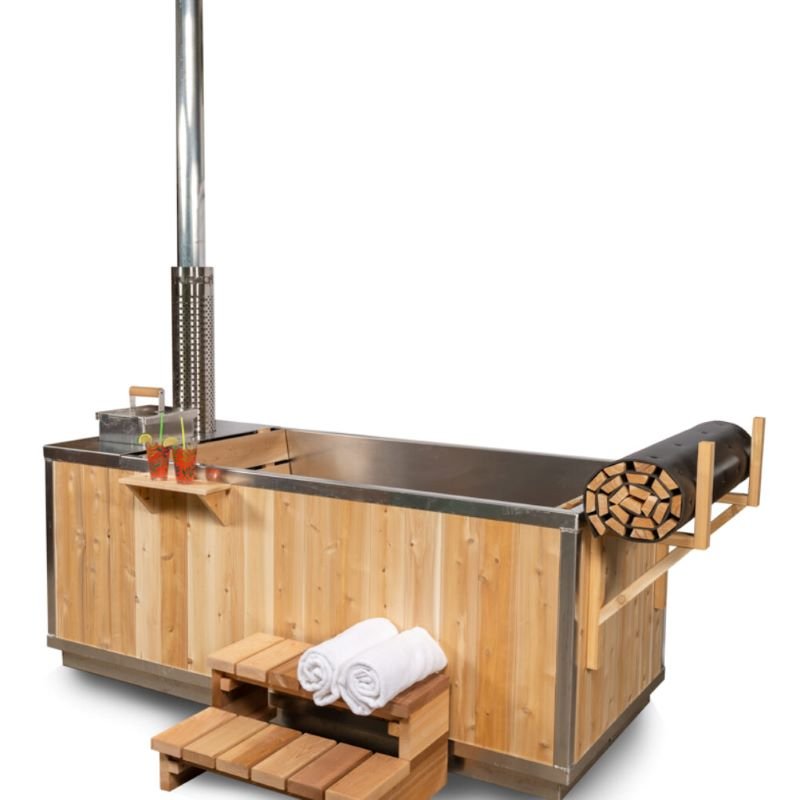 the starlight wood burning hot tub with towels
